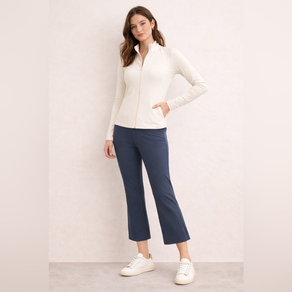 Elaine Kim Tech Stretch Kick Flare Pants Luxury Athleisure to Office Size Large